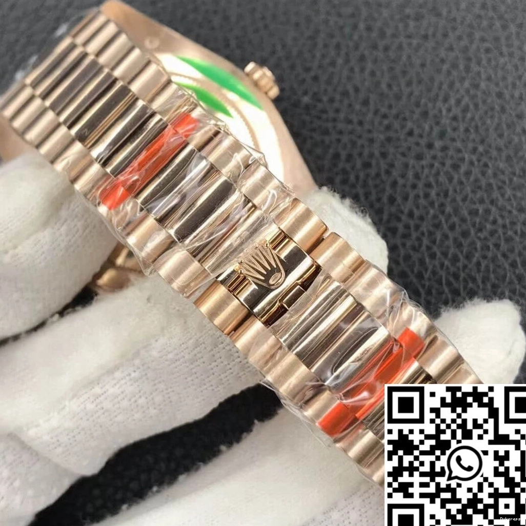 973 Rolex EW RelaxedFit Factory M228238-0006 Rose Day-Date Gold 0822